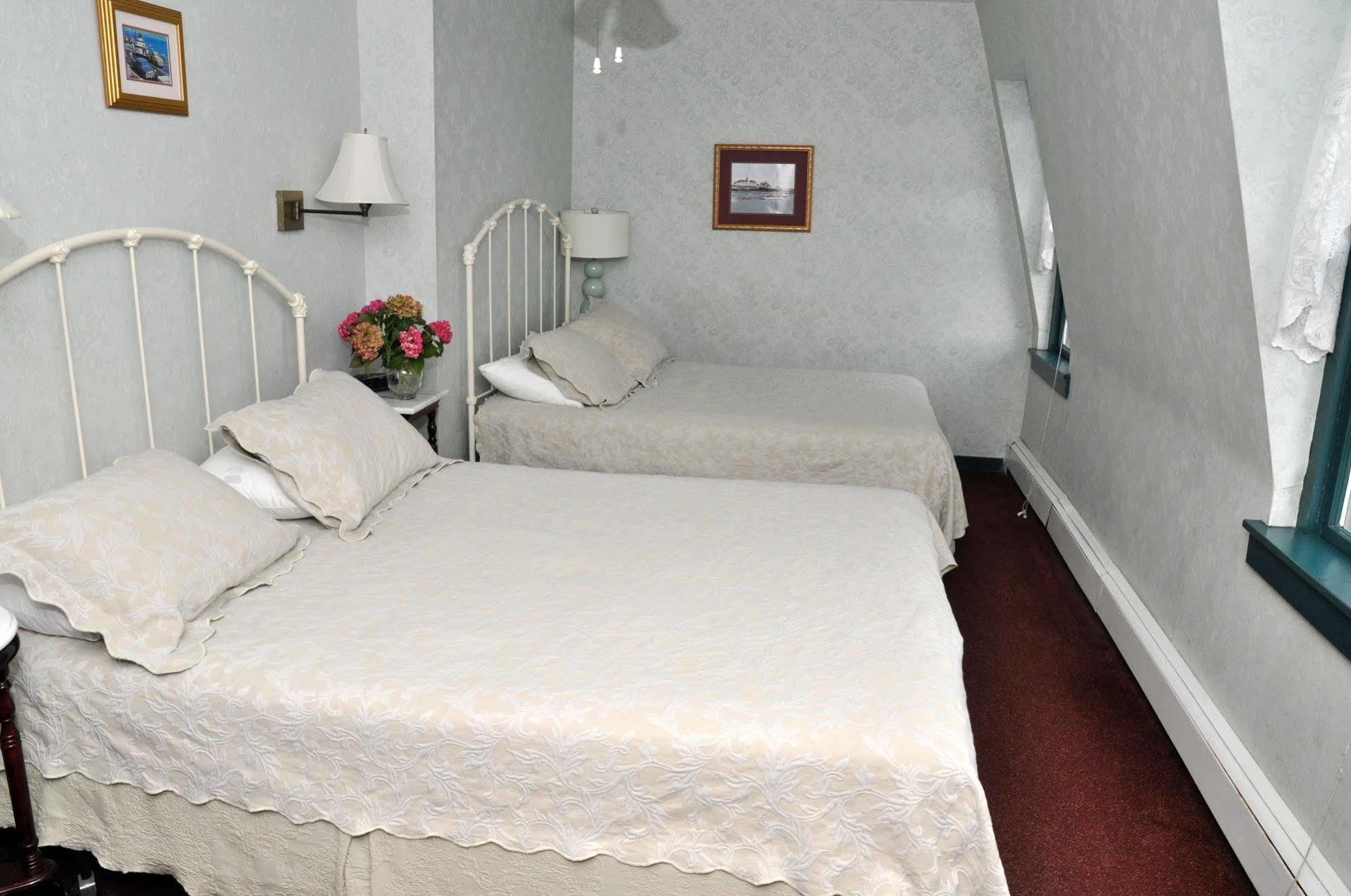 National Hotel New Shoreham Bagian luar foto